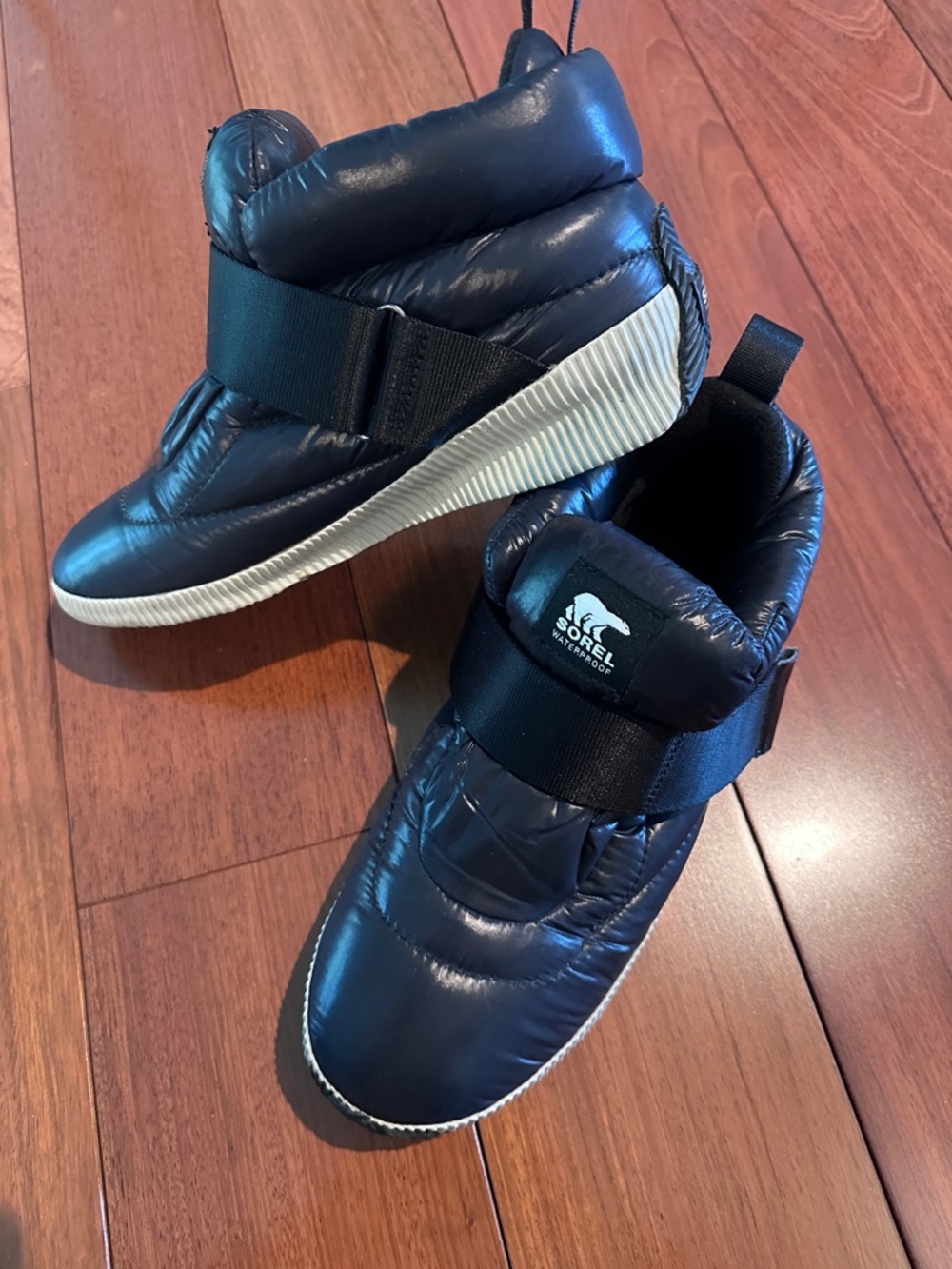 Sorel Waterproof Women Black Puffer Slip-On Winter Boots Size 10 US - 41 EU